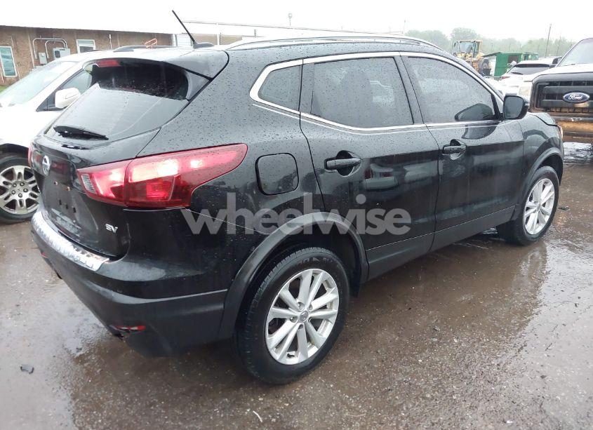 Photo 4 of 2018 Nissan Rogue SPORT SV (VIN JN1BJ1CP4JW183554)