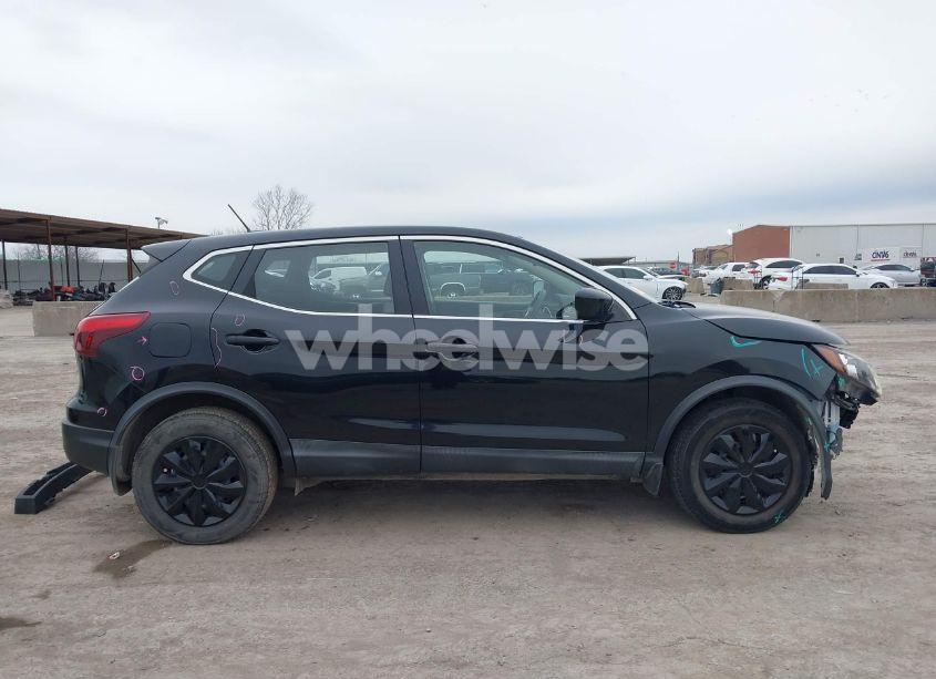 Photo 14 of 2019 Nissan Rogue SPORT S (VIN JN1BJ1CP4KW520483)