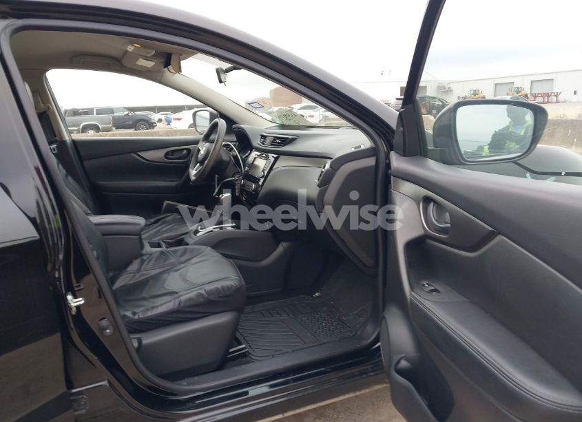 Photo 5 of 2019 Nissan Rogue SPORT S (VIN JN1BJ1CP4KW520483)