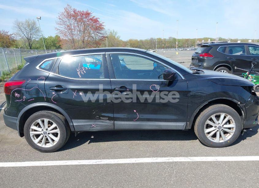 Photo 13 of 2019 Nissan Rogue SPORT S (VIN JN1BJ1CP4KW523237)