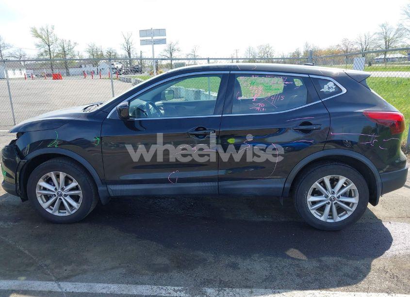 Photo 14 of 2019 Nissan Rogue SPORT S (VIN JN1BJ1CP4KW523237)