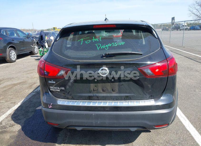 Photo 16 of 2019 Nissan Rogue SPORT S (VIN JN1BJ1CP4KW523237)