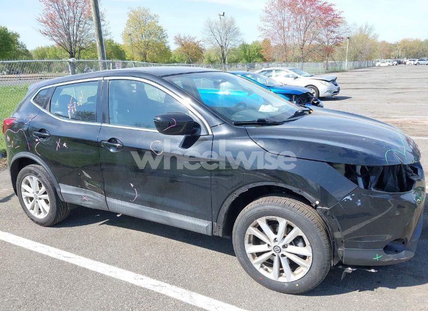 Photo 17 of 2019 Nissan Rogue SPORT S (VIN JN1BJ1CP4KW523237)