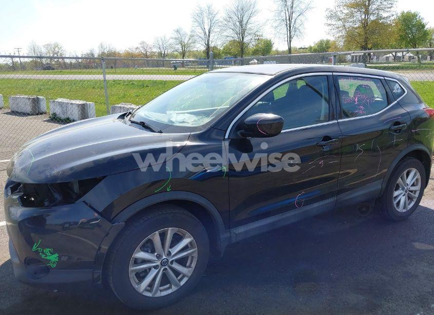 Photo 18 of 2019 Nissan Rogue SPORT S (VIN JN1BJ1CP4KW523237)