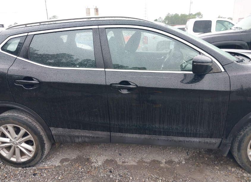 Photo 13 of 2018 Nissan Rogue SPORT SV (VIN JN1BJ1CP5JW104229)