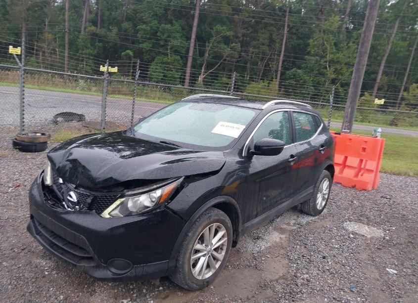 Photo 2 of 2018 Nissan Rogue SPORT SV (VIN JN1BJ1CP5JW104229)