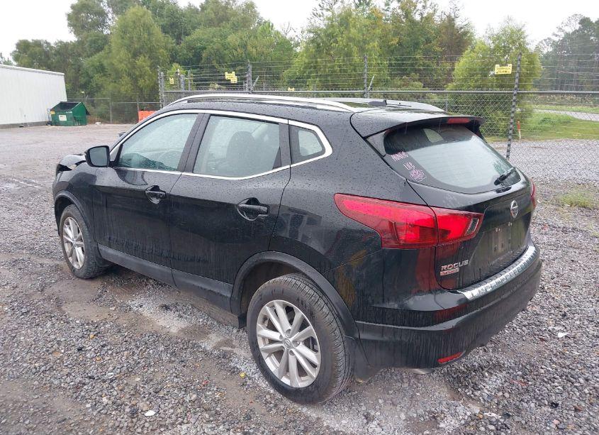 Photo 3 of 2018 Nissan Rogue SPORT SV (VIN JN1BJ1CP5JW104229)