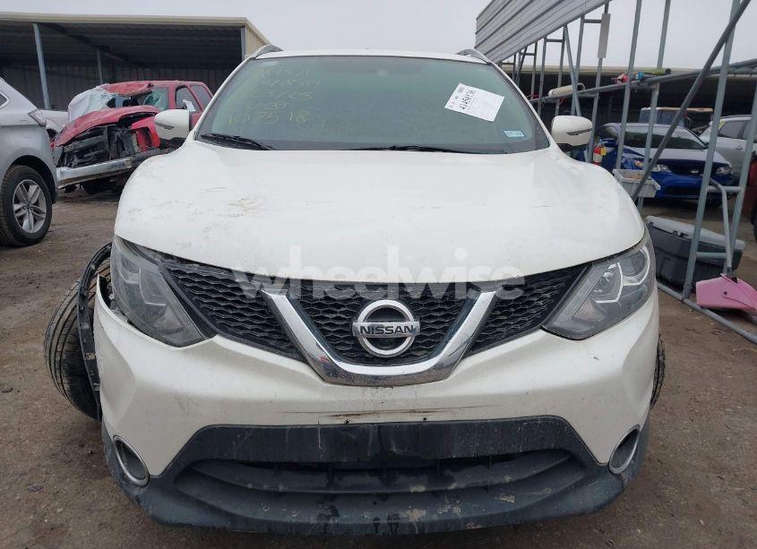 Photo 12 of 2018 Nissan Rogue SPORT SL (VIN JN1BJ1CP5JW107518)