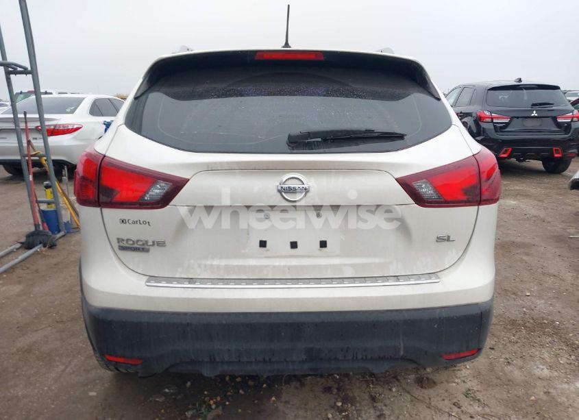 Photo 16 of 2018 Nissan Rogue SPORT SL (VIN JN1BJ1CP5JW107518)