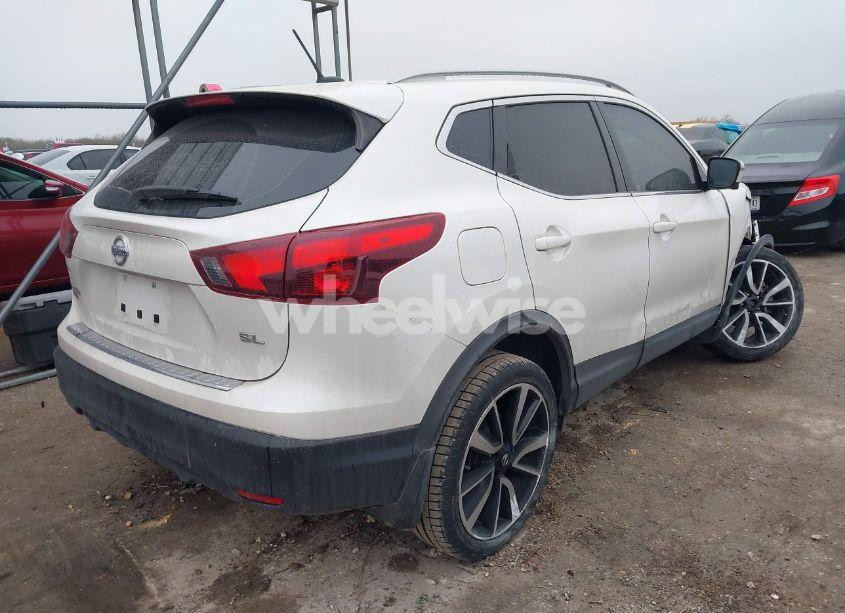 Photo 4 of 2018 Nissan Rogue SPORT SL (VIN JN1BJ1CP5JW107518)