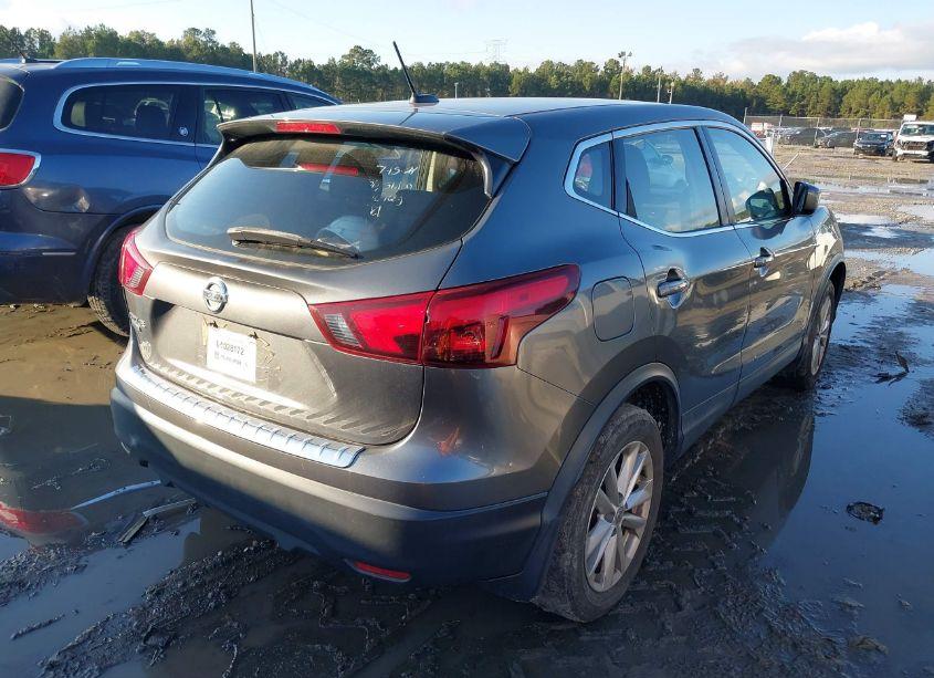 Photo 4 of 2018 Nissan Rogue SPORT S (VIN JN1BJ1CP5JW152782)