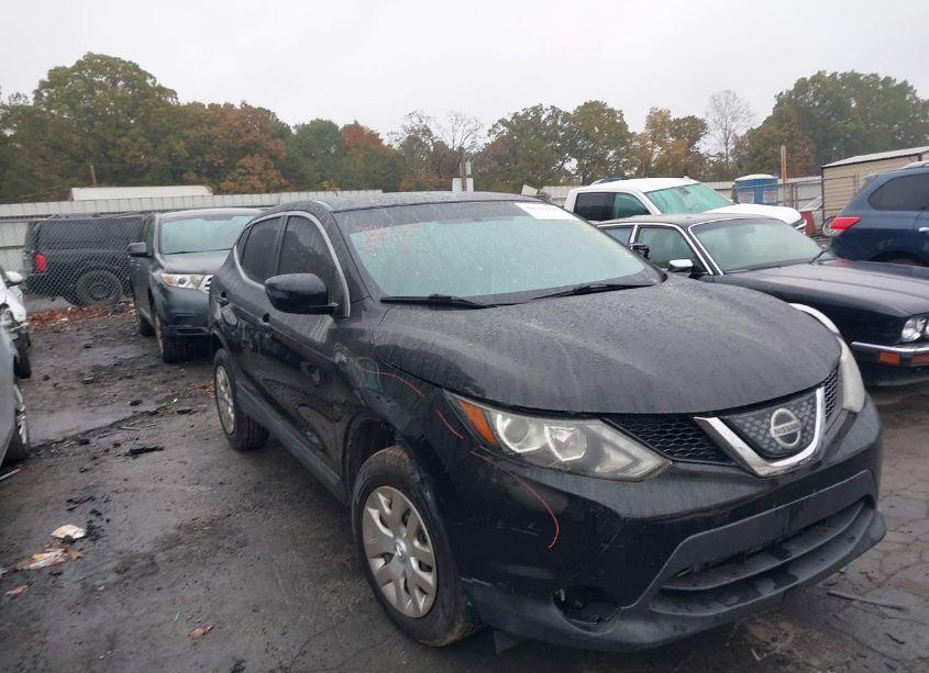 2018 Nissan Rogue SPORT S (VIN JN1BJ1CP5JW155083) main photo