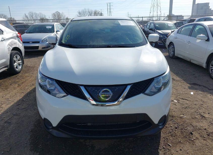 Photo 12 of 2018 Nissan Rogue SPORT S (VIN JN1BJ1CP5JW165466)
