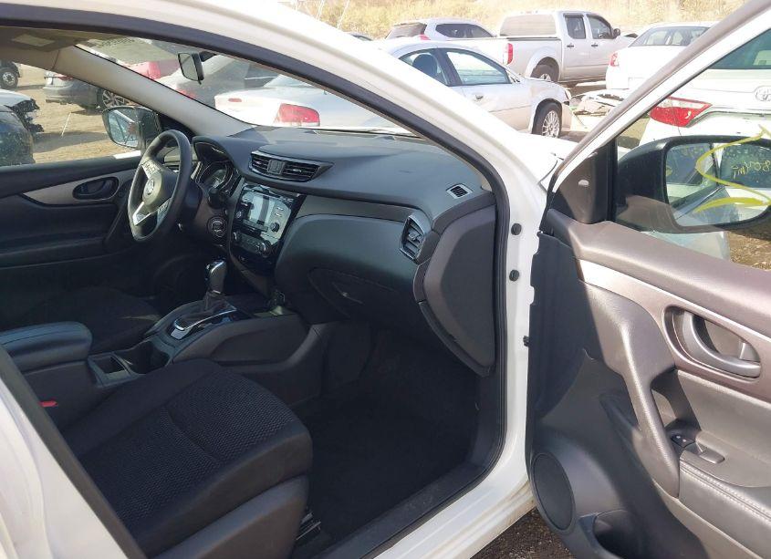 Photo 5 of 2018 Nissan Rogue SPORT S (VIN JN1BJ1CP5JW165466)