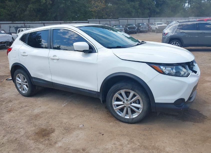 2018 Nissan Rogue SPORT S (VIN JN1BJ1CP5JW181246) main photo