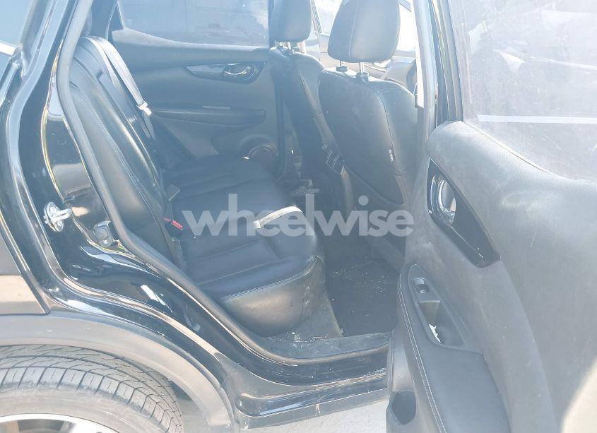 Photo 8 of 2018 Nissan Rogue SPORT SL (VIN JN1BJ1CP5JW184017)