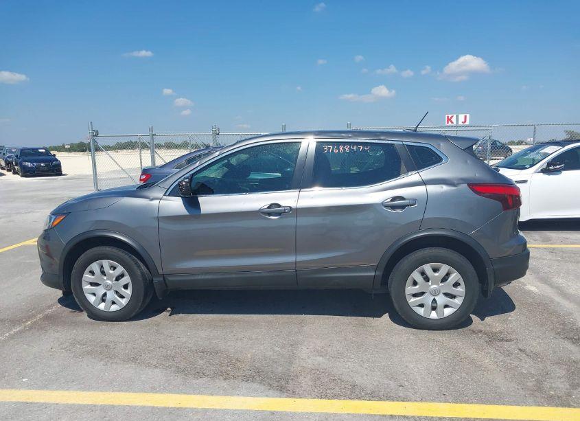 Photo 14 of 2019 Nissan Rogue SPORT S (VIN JN1BJ1CP5KW213517)