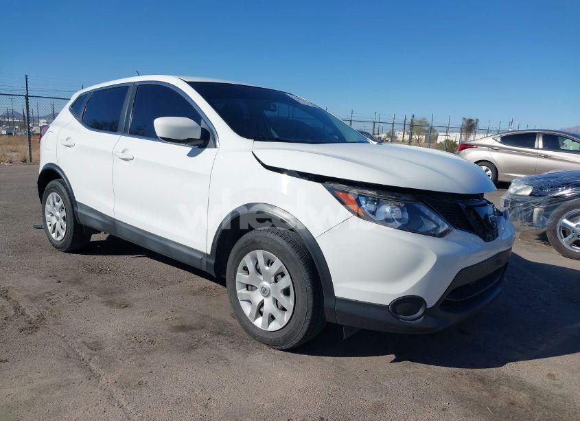 2019 Nissan Rogue SPORT S (VIN JN1BJ1CP5KW221942) main photo