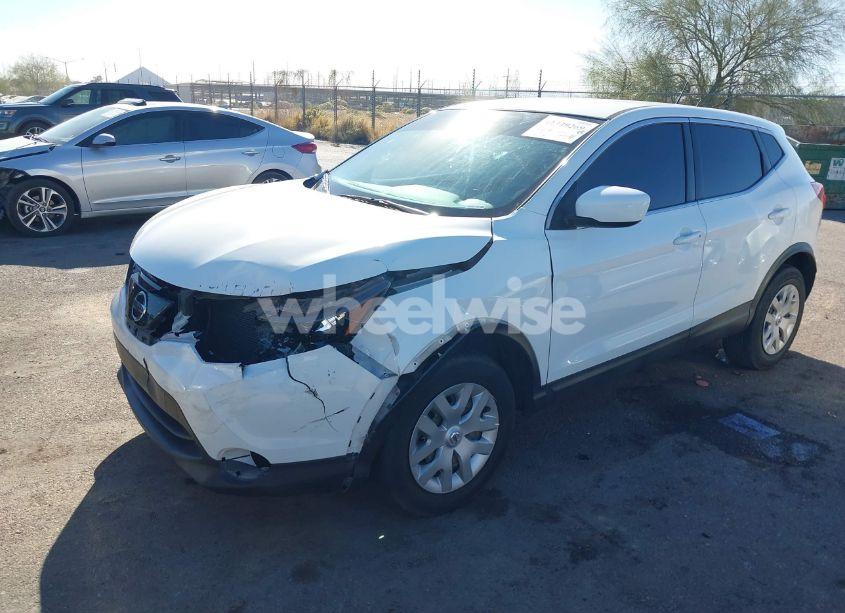 Photo 14 of 2019 Nissan Rogue SPORT S (VIN JN1BJ1CP5KW221942)