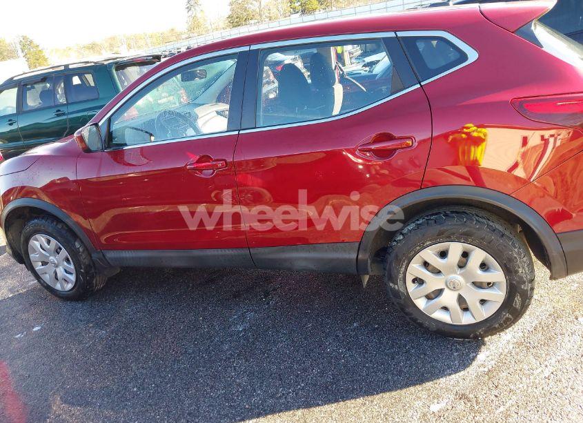 Photo 14 of 2019 Nissan Rogue SPORT S (VIN JN1BJ1CP5KW223156)