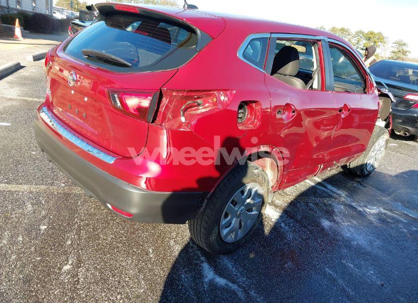 Photo 4 of 2019 Nissan Rogue SPORT S (VIN JN1BJ1CP5KW223156)