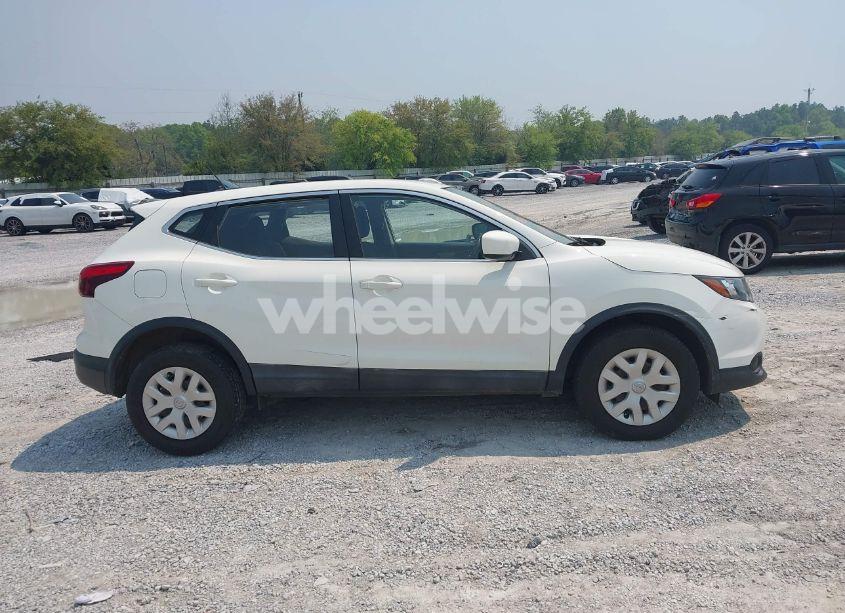 Photo 13 of 2019 Nissan Rogue SPORT S (VIN JN1BJ1CP5KW229426)