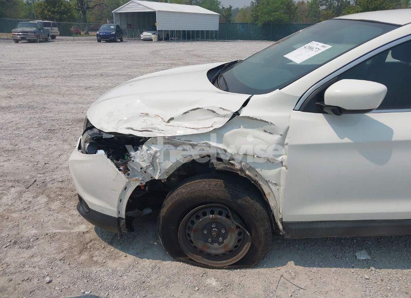 Photo 6 of 2019 Nissan Rogue SPORT S (VIN JN1BJ1CP5KW229426)