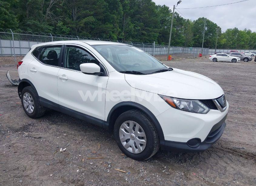 2019 Nissan Rogue SPORT S (VIN JN1BJ1CP5KW239647) main photo
