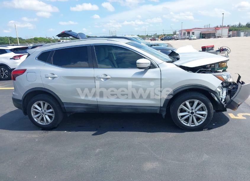 Photo 14 of 2019 Nissan Rogue SPORT SV (VIN JN1BJ1CP5KW522596)