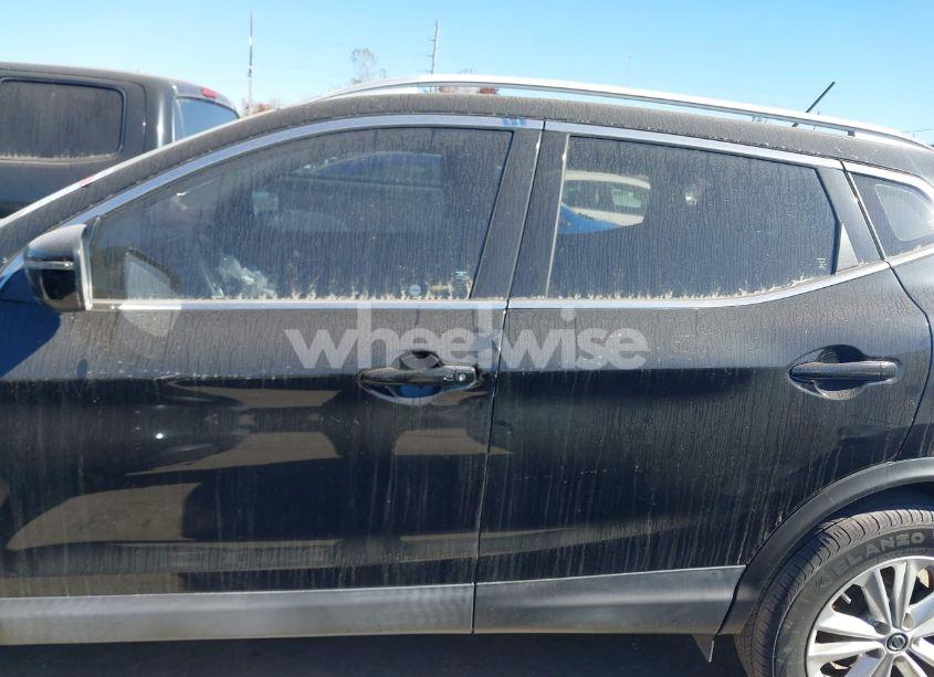 Photo 14 of 2019 Nissan Rogue SPORT SV (VIN JN1BJ1CP5KW524557)