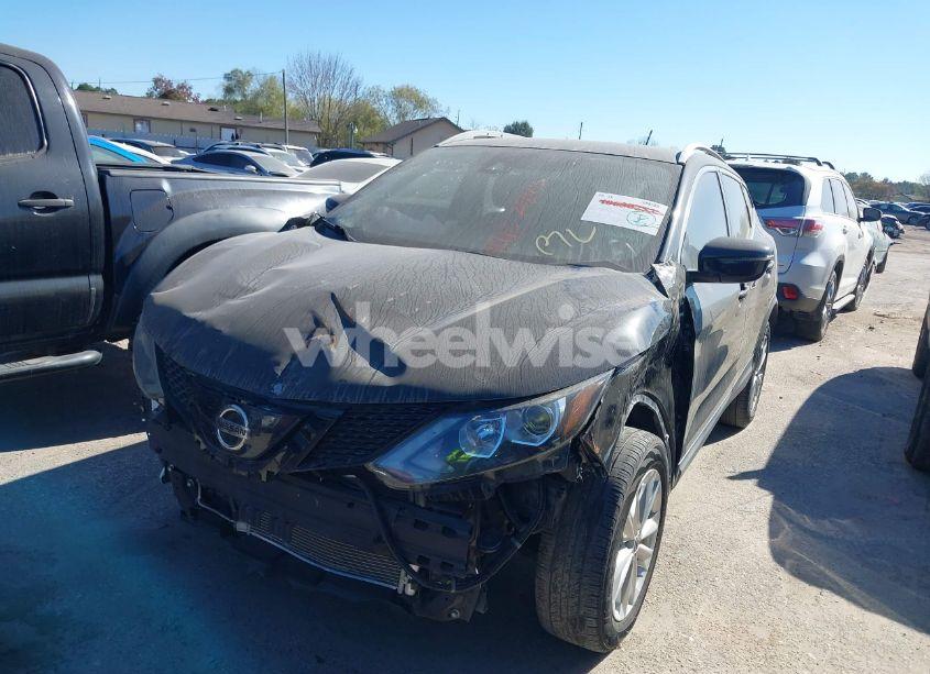 Photo 2 of 2019 Nissan Rogue SPORT SV (VIN JN1BJ1CP5KW524557)