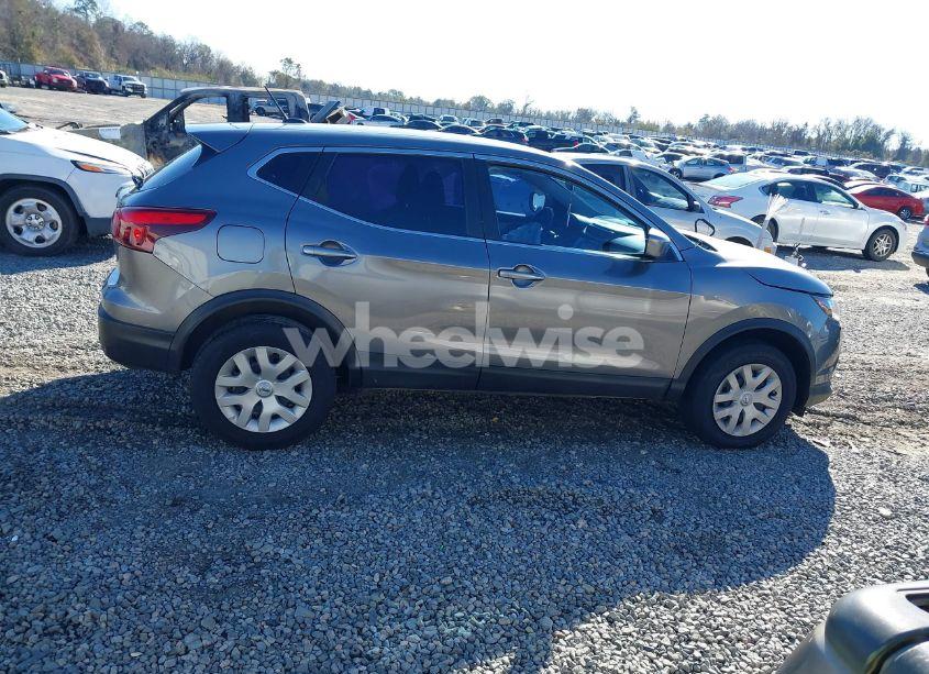 Photo 13 of 2019 Nissan Rogue SPORT S (VIN JN1BJ1CP5KW527183)