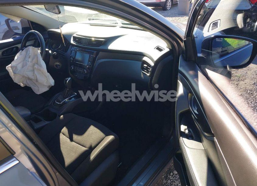 Photo 5 of 2019 Nissan Rogue SPORT S (VIN JN1BJ1CP5KW527183)