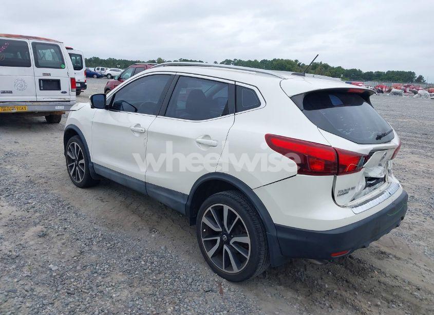 Photo 3 of 2017 Nissan Rogue SPORT SL (VIN JN1BJ1CP6HW002870)