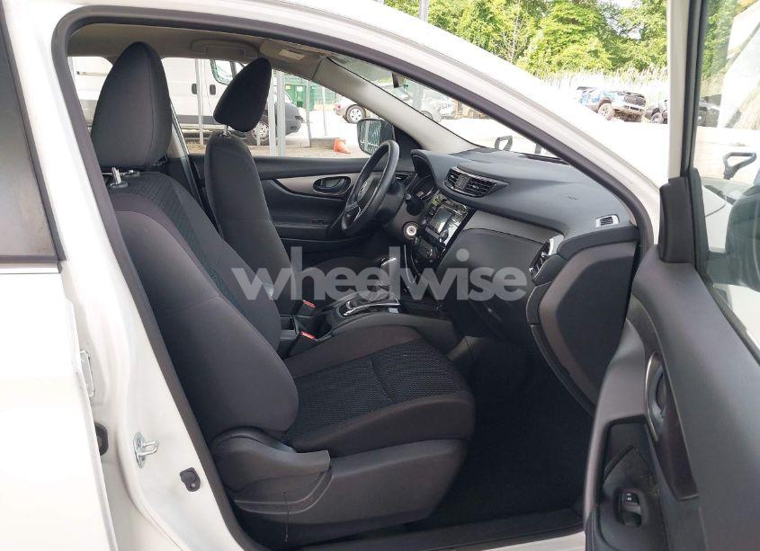 Photo 5 of 2017 Nissan Rogue SPORT S (VIN JN1BJ1CP6HW020012)