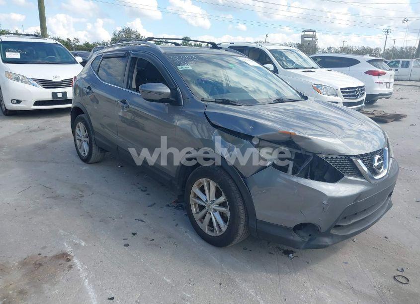 2018 Nissan Rogue SPORT SV (VIN JN1BJ1CP6JW100688) main photo