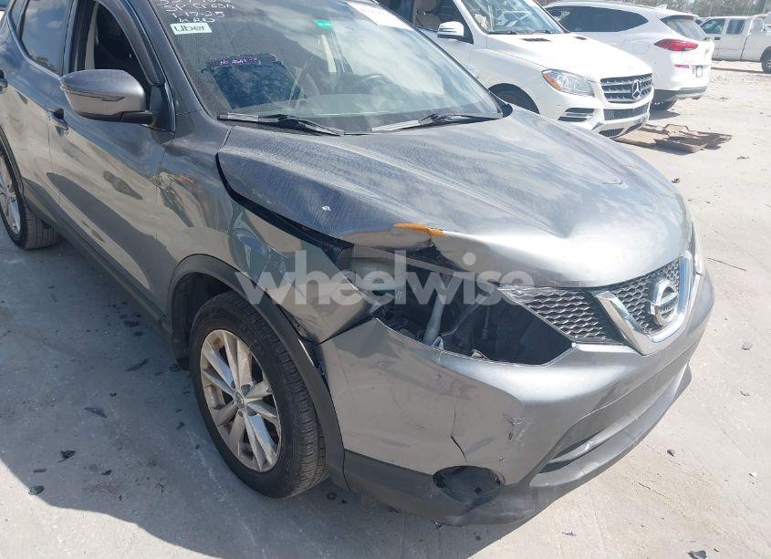 Photo 6 of 2018 Nissan Rogue SPORT SV (VIN JN1BJ1CP6JW100688)