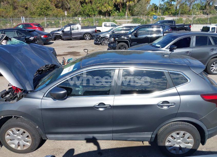 Photo 15 of 2018 Nissan Rogue SPORT S (VIN JN1BJ1CP6JW106121)