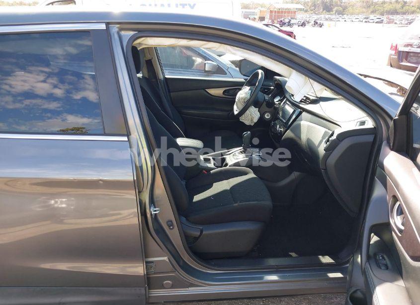 Photo 5 of 2018 Nissan Rogue SPORT S (VIN JN1BJ1CP6JW106121)