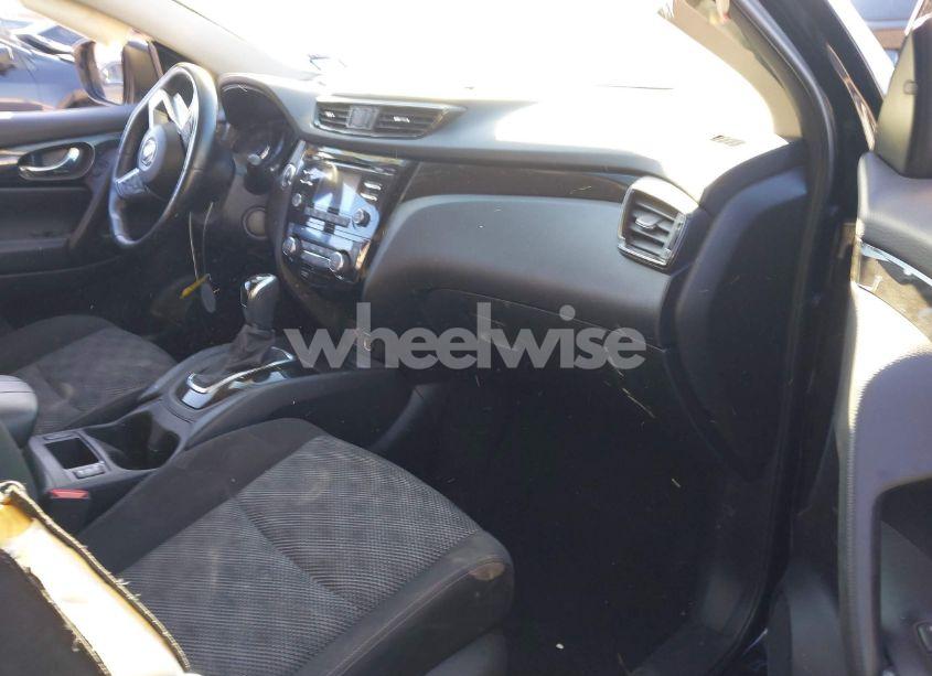 Photo 5 of 2018 Nissan Rogue SPORT SV (VIN JN1BJ1CP6JW181272)