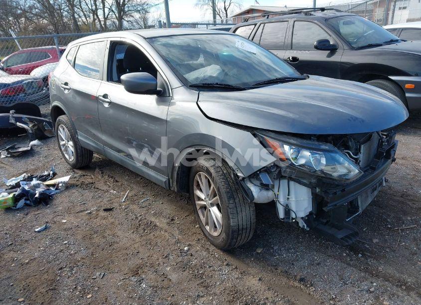 2018 Nissan Rogue SPORT S (VIN JN1BJ1CP6JW187427) main photo