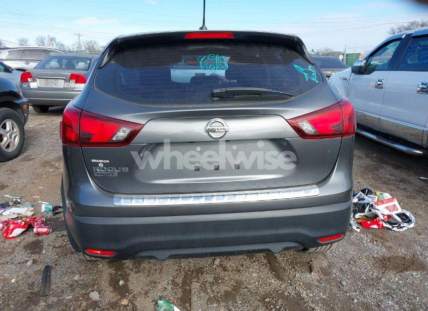 Photo 16 of 2018 Nissan Rogue SPORT S (VIN JN1BJ1CP6JW187427)