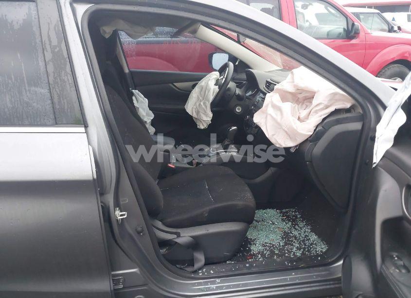 Photo 5 of 2018 Nissan Rogue SPORT S (VIN JN1BJ1CP6JW187427)