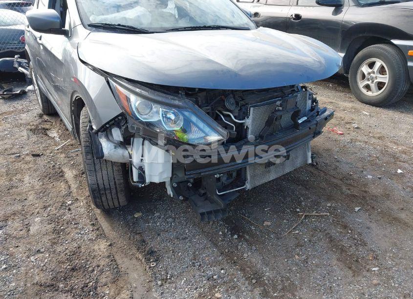 Photo 6 of 2018 Nissan Rogue SPORT S (VIN JN1BJ1CP6JW187427)