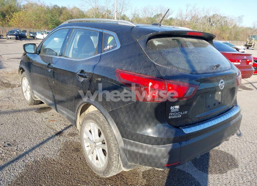 Photo 3 of 2019 Nissan Rogue SPORT SV (VIN JN1BJ1CP6KW218550)