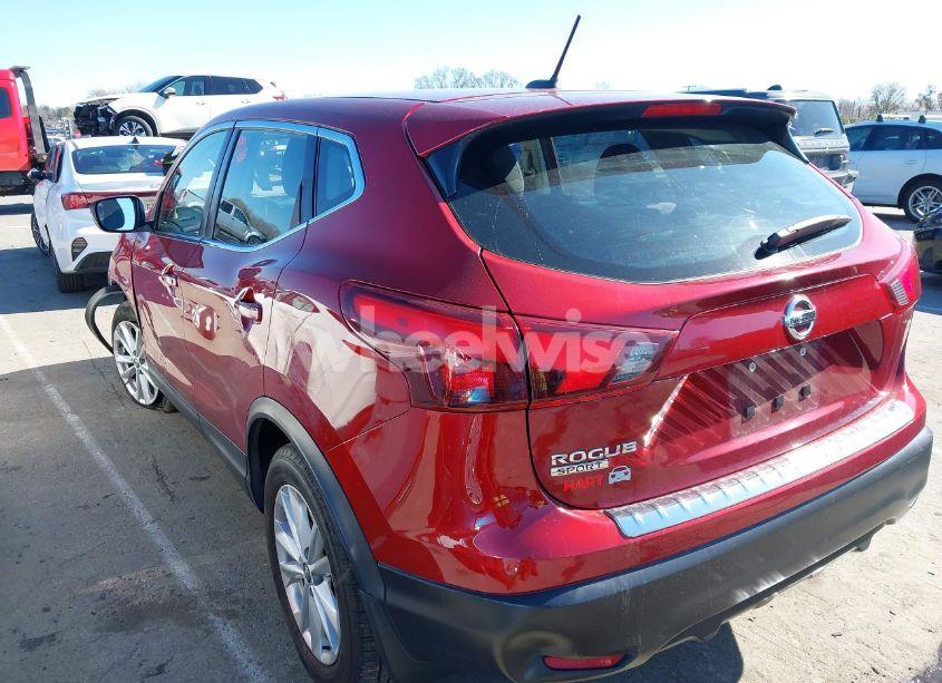 Photo 3 of 2019 Nissan Rogue SPORT S (VIN JN1BJ1CP6KW219973)
