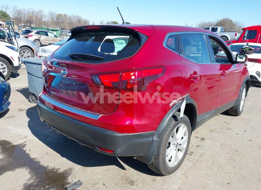 Photo 4 of 2019 Nissan Rogue SPORT S (VIN JN1BJ1CP6KW219973)