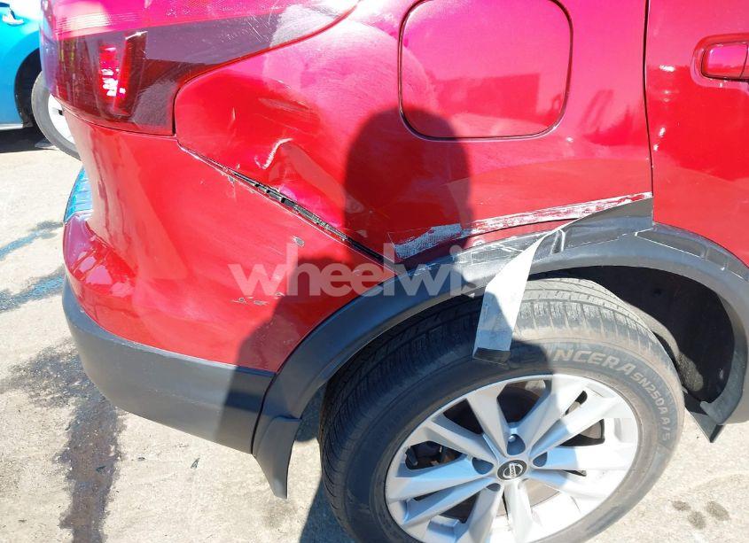 Photo 6 of 2019 Nissan Rogue SPORT S (VIN JN1BJ1CP6KW219973)