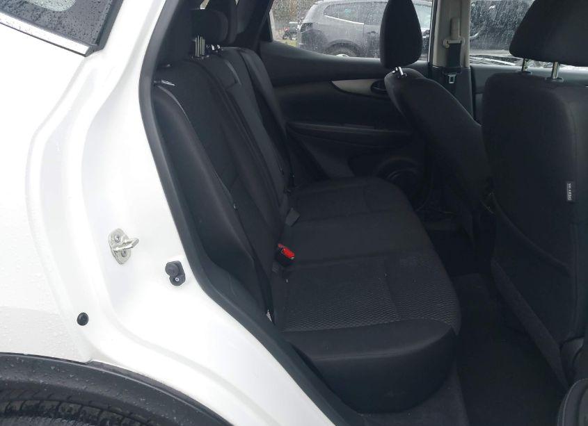 Photo 8 of 2019 Nissan Rogue SPORT S (VIN JN1BJ1CP6KW239480)