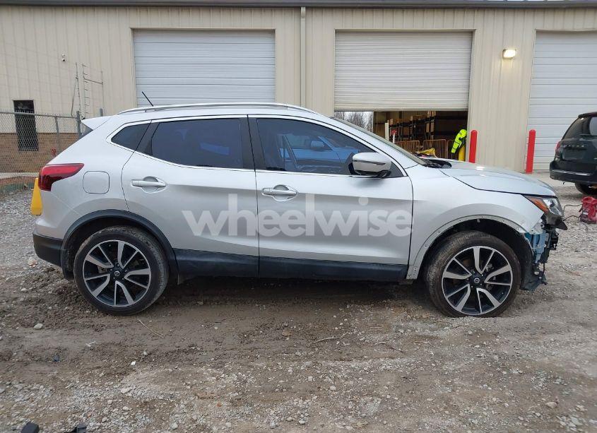 Photo 14 of 2019 Nissan Rogue SPORT SL (VIN JN1BJ1CP6KW526950)